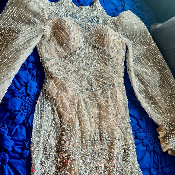 Evening gown - Picture 10 of 17